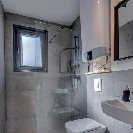 Near The Beach For 4 People In Prázdninový dům